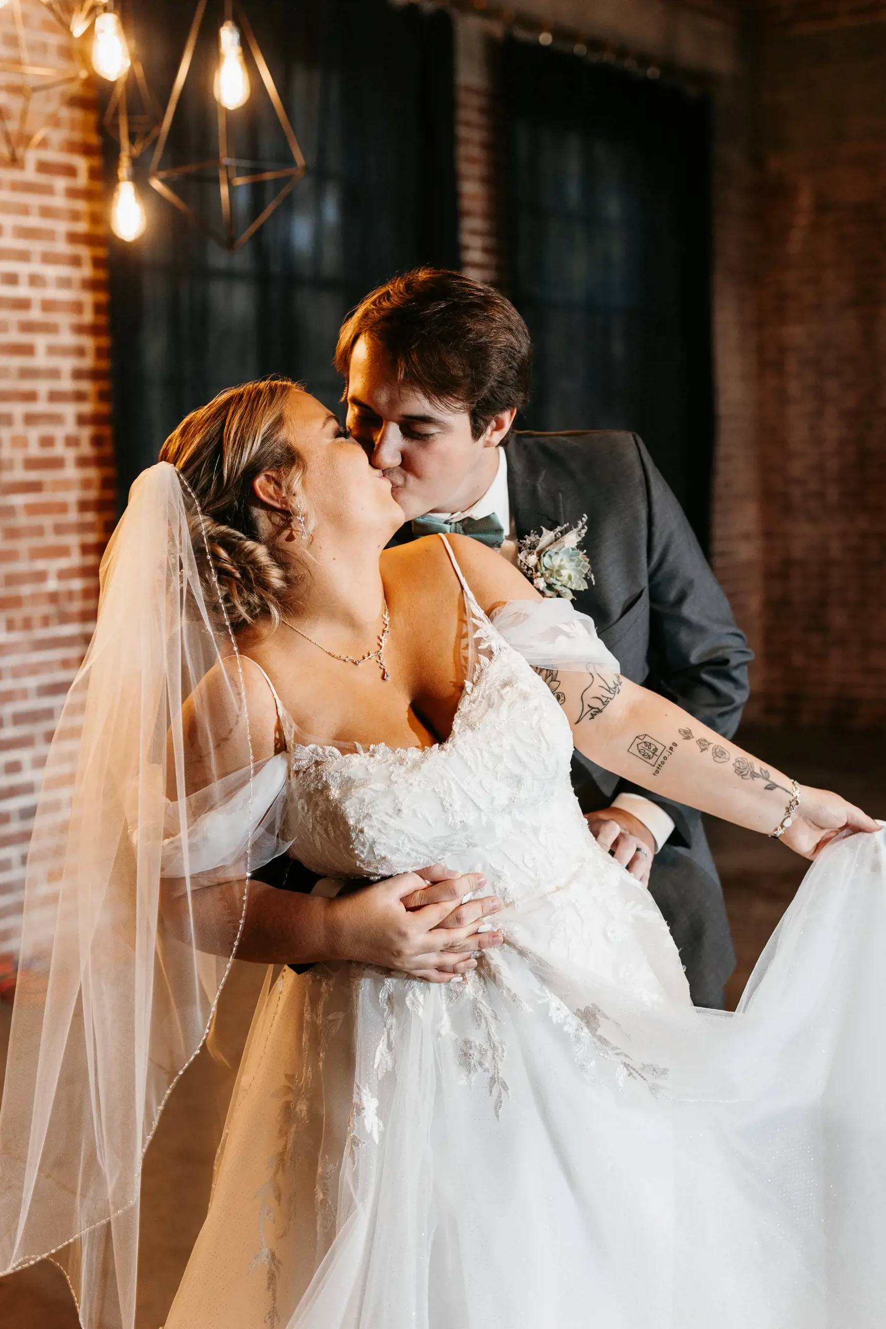 #dgcouple: Emily + Preston Image