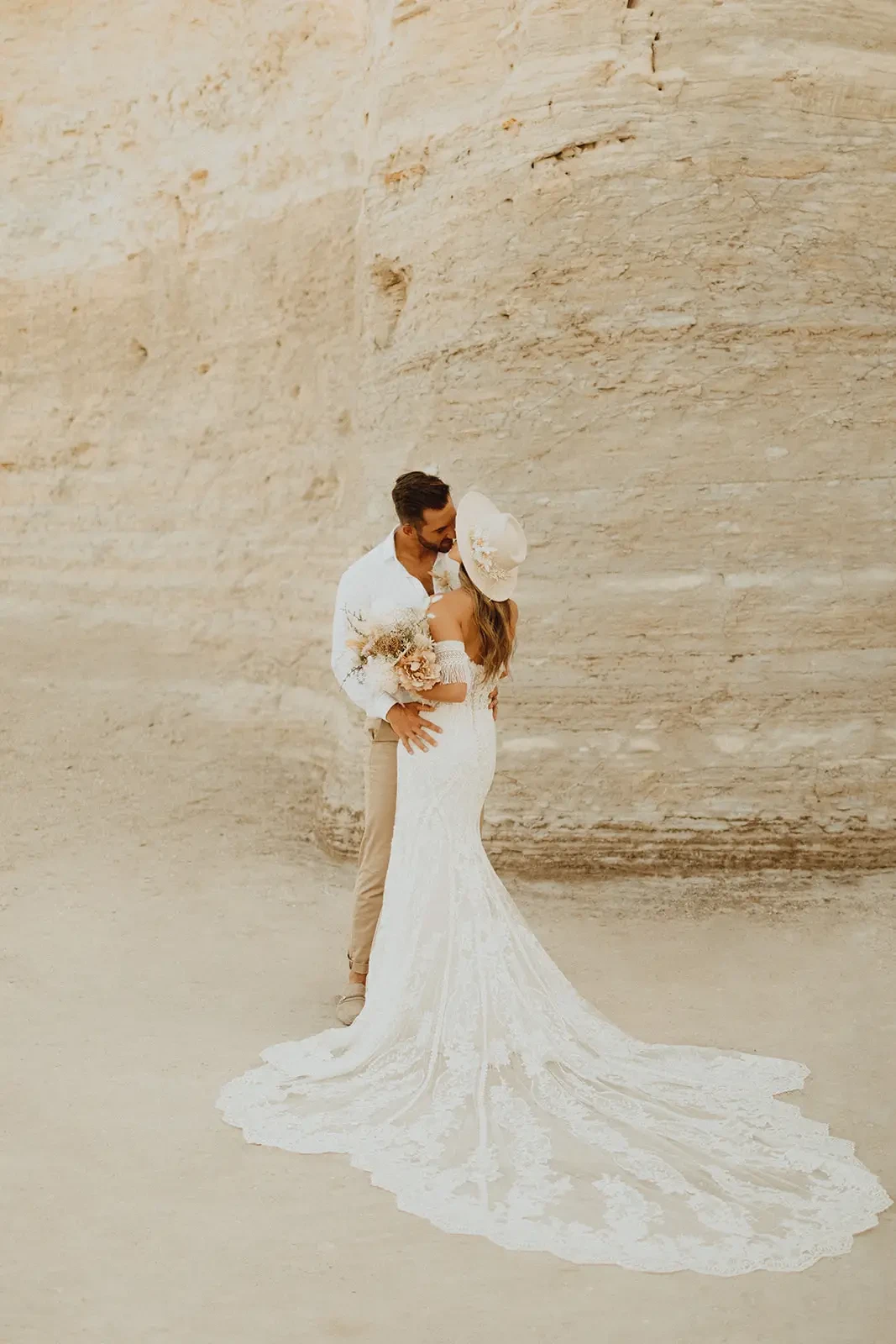 Summertime Dreamin' Bohemian Styled Shoot at Monument Rocks Image