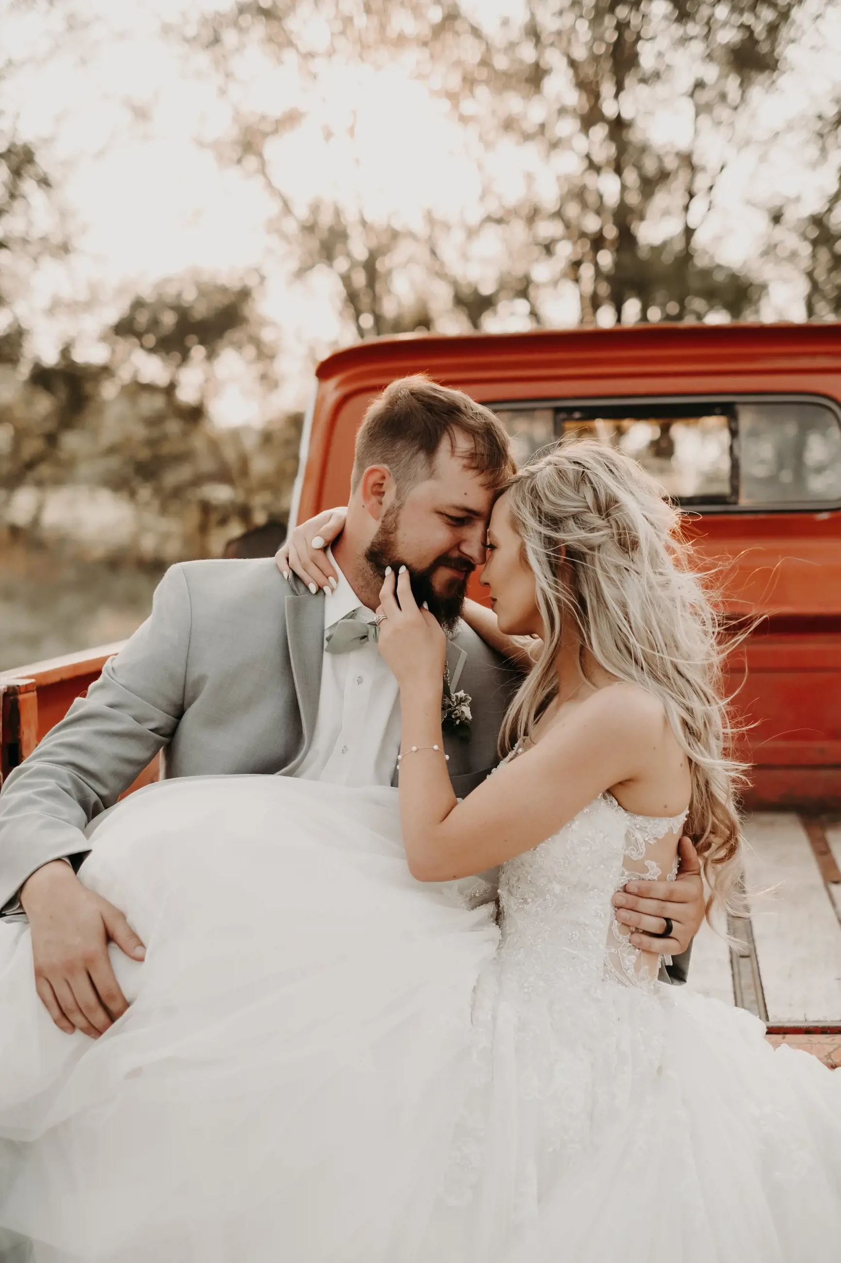 #dgcouple: Taylor + Tyler Image