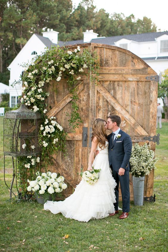Unique Wedding Arbors for Every Wedding Type Image