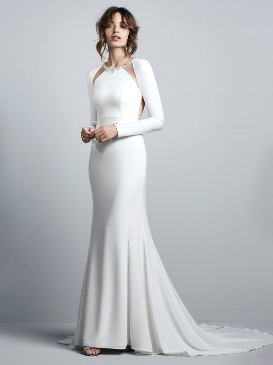 7 Fiercely Chic Gowns for the Modern Bride Image