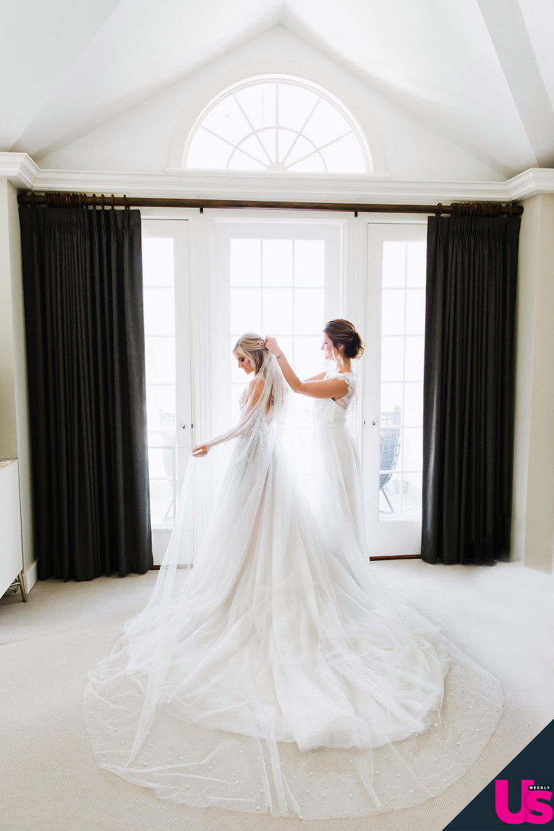 We&#39;re Obsessed With the Luyendyk Wedding, Sorry Not Sorry. Desktop Image