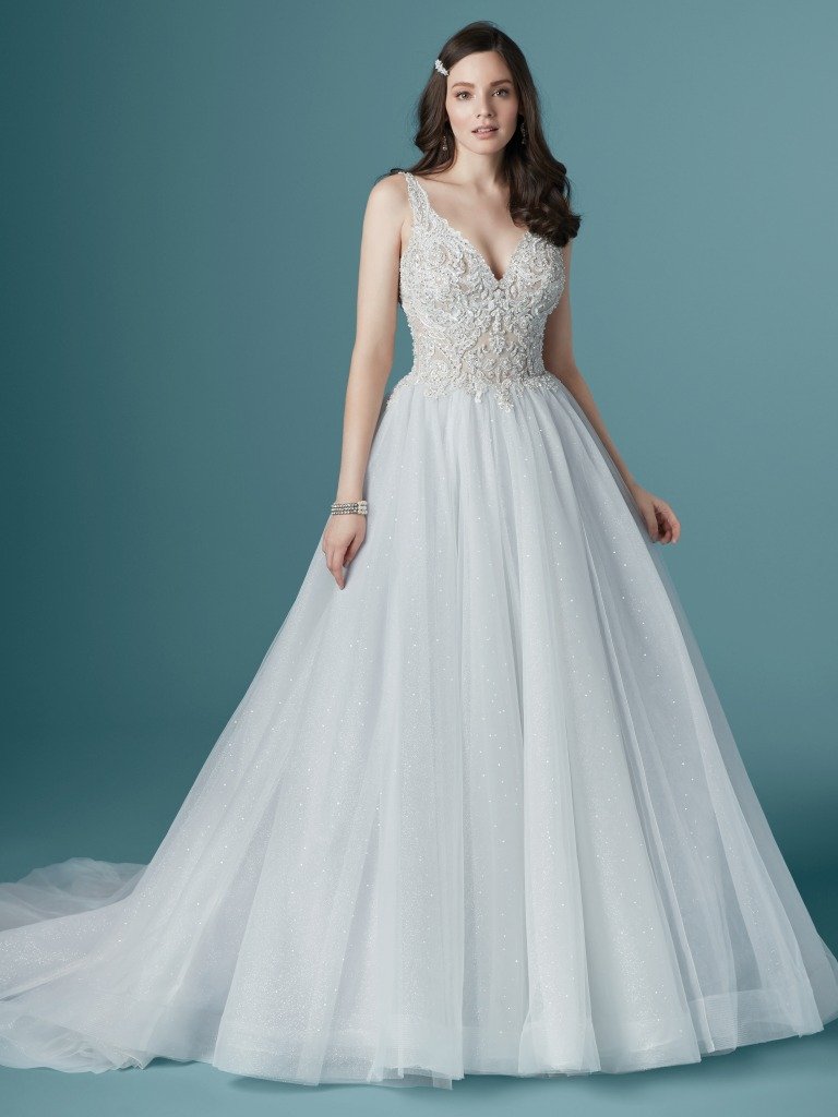 Top 8 Most Romantic Ballgowns You&#39;ll Love Image