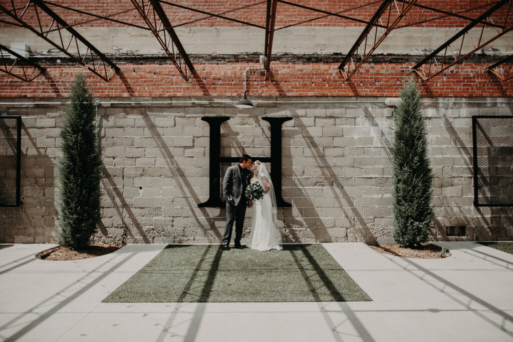 #dgbride: Leah. Desktop Image