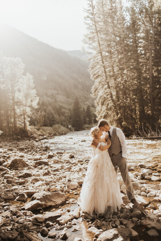 #dgcouple: Madison &amp; Preston. Desktop Image