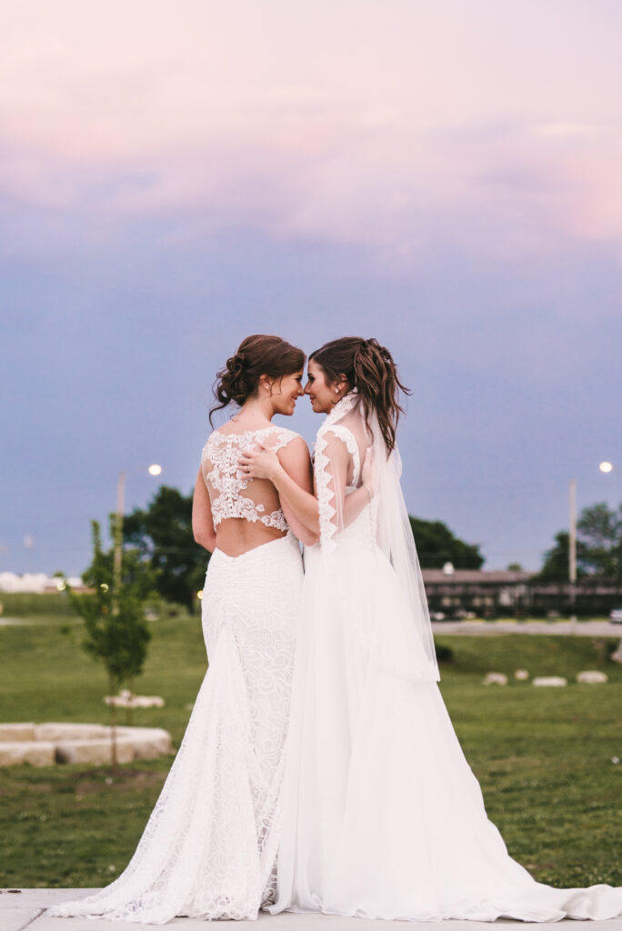 #dgcouple: Amy &amp; Rhiannon. Desktop Image