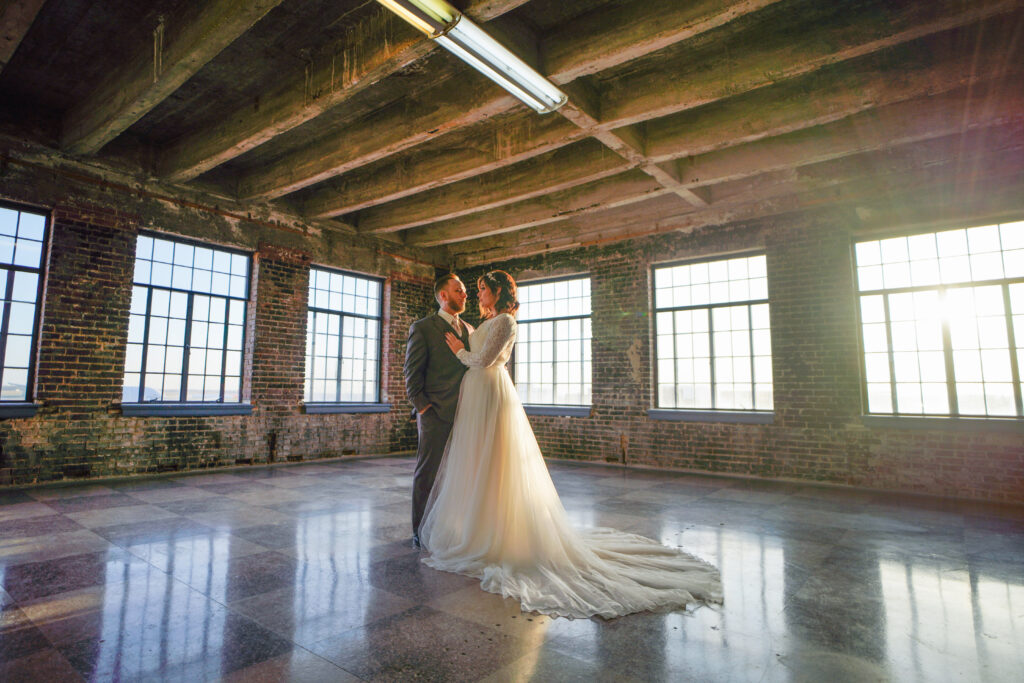 Romanticly Moody Aviation Themed Styled Shoot. Desktop Image