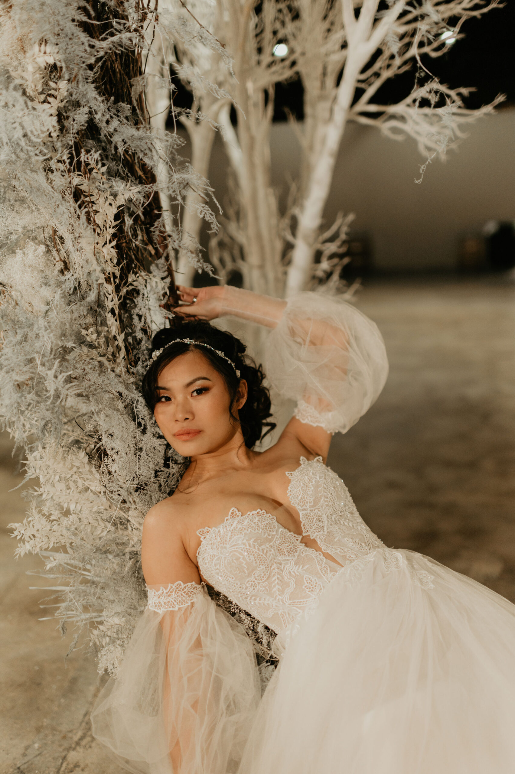 Romantic &amp; Edgy Photoshoot ft. Custom Swing - Part 2!. Desktop Image