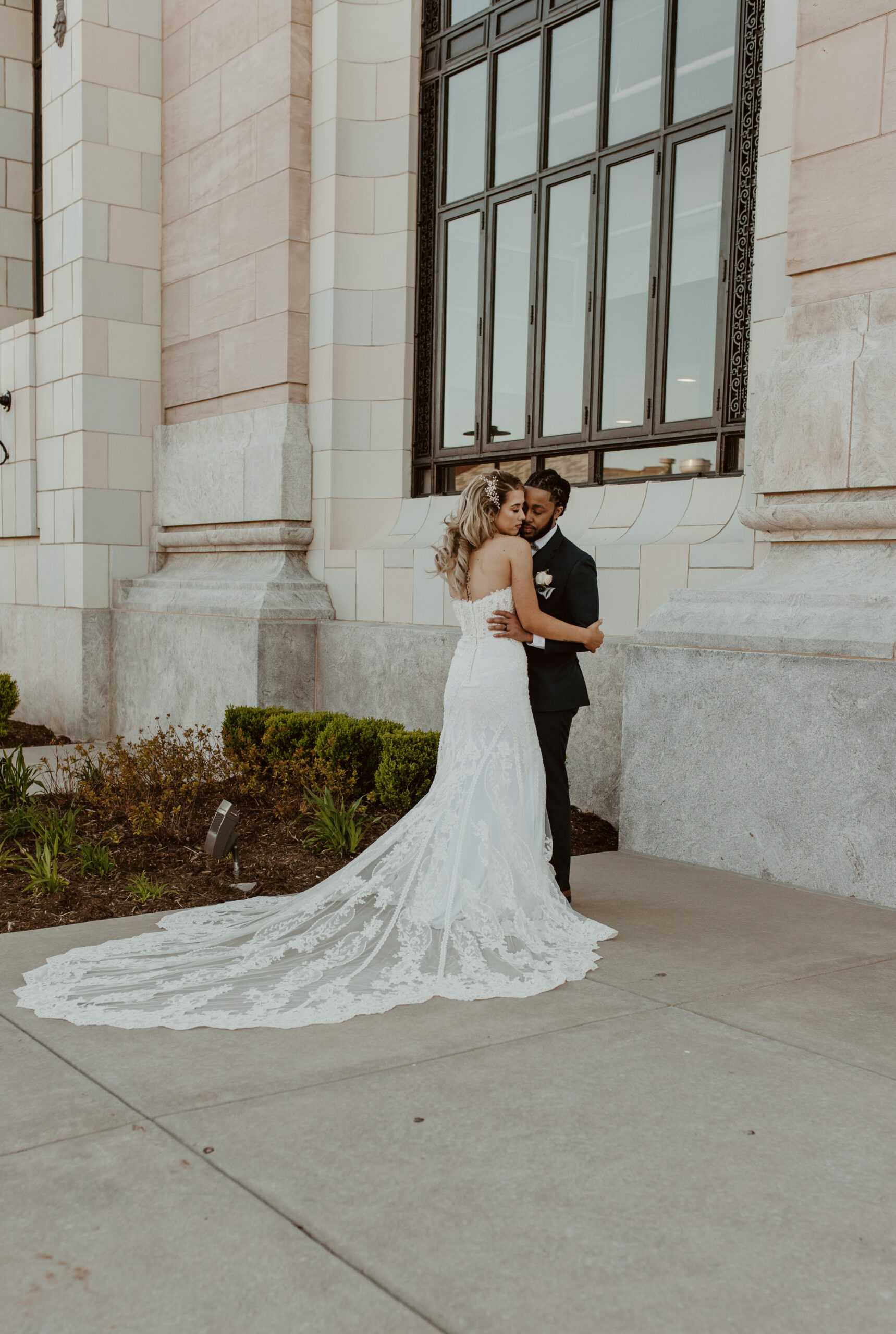 #dgbride: Erin. Desktop Image