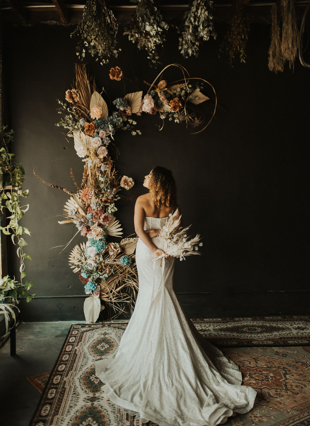 Uniquely Elegant Bohemian Styled Shoot ft. Free State Flora. Desktop Image