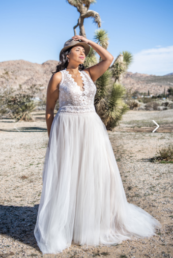 Chic Nostalgia Style #901500438 #0 default Ivory/Blush thumbnail