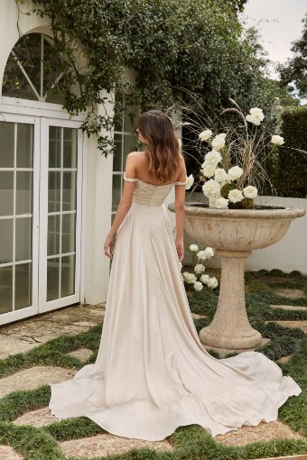 Madi Lane Style #Dior #1 Ivory thumbnail