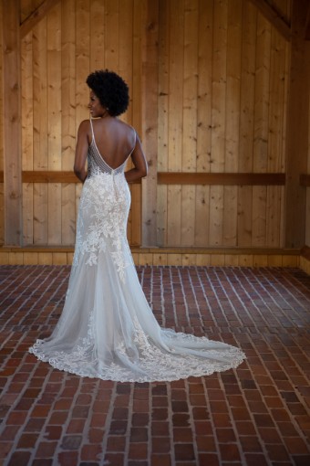Essense of Australia Style #D3477 #3 (IVRM-PL) Ivory Lace & Tulle over Rum Gown w Porcelain Tulle Plunge thumbnail