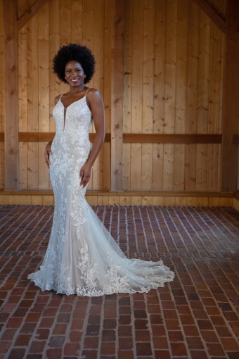 Essense of Australia Style #D3477 #4 (IVRM-PL) Ivory Lace & Tulle over Rum Gown w Porcelain Tulle Plunge thumbnail