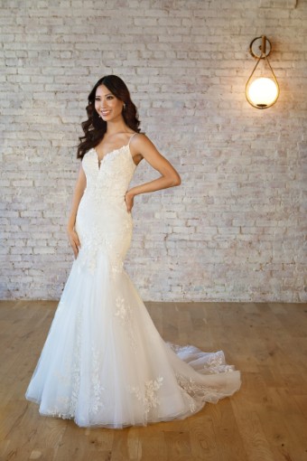 Stella York Style #7525 #0 default (IVIV-PL) Ivory Lace & Tulle ov Ivory Gwn w Porcelain Tulle Illusion thumbnail