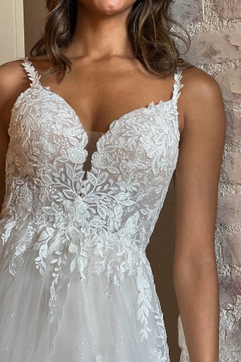 Stella York Style #7492 #2 (IVAL-PL) IVR Lace IVR & ALM Tulle over ALM Gown w PLN Tulle Plunge thumbnail