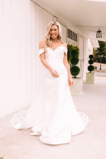 Stella York Style #7363 #0 default (IV-PL) Ivory Gown with Porcelain Tulle Illusion thumbnail