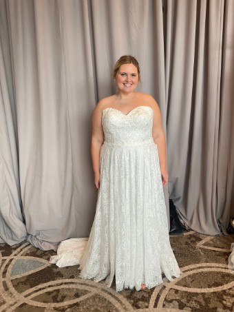 Allure Bridals Style #F322 #0 default IV/Champ/Nude thumbnail