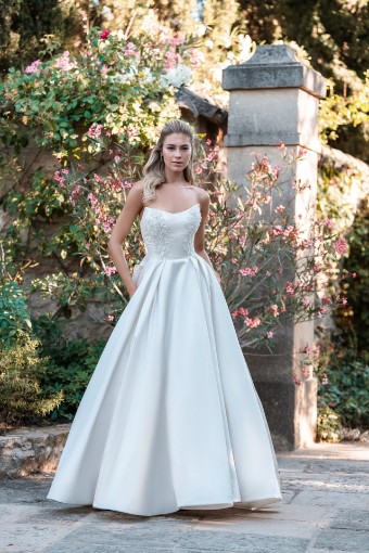 Allure Bridals Style #A1321 #0 default Ivory thumbnail