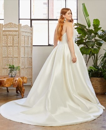 Casablanca Bridal Style #Hallie #1 default Ivory thumbnail