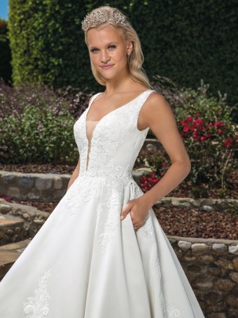Casablanca Bridal Style #2372 #1 Ivory/Nude thumbnail
