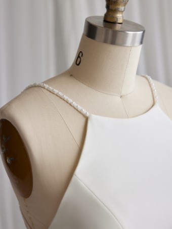 Maggie Sottero  Style #LOTTIE #4 Ivory (gown with Natural Illusion) thumbnail