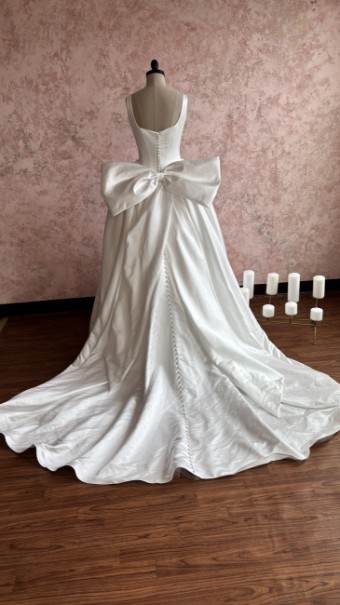 Ethereal bridal Style #Empress #2 default Ivory Satin thumbnail