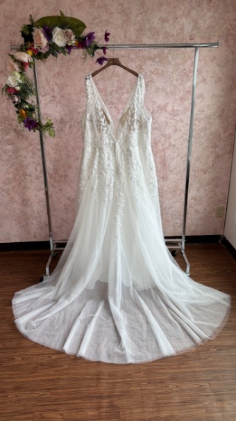 Ethereal bridal Style #Seraphina #2 default Ivory thumbnail