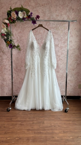 Ethereal bridal Style #Seraphina #1 Ivory thumbnail