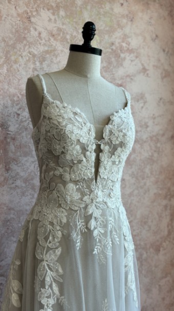 Opal and Lace Style #Layne #1 Ivory/Dark Champagne thumbnail