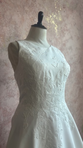 Opal and Lace Style #Lealand #1 Ivory thumbnail