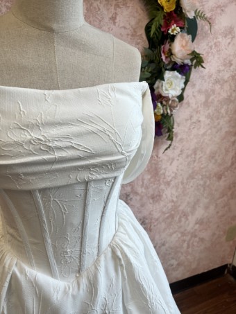 Ethereal bridal Style #Liora #1 Ivory/Jacquard thumbnail