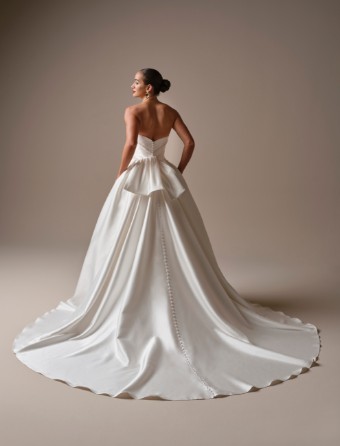 Maggie Sottero  Style #KINCAID #1 Ivory thumbnail