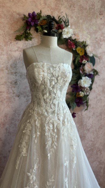 Ethereal bridal Style #Malachi #1 IV/SAND thumbnail