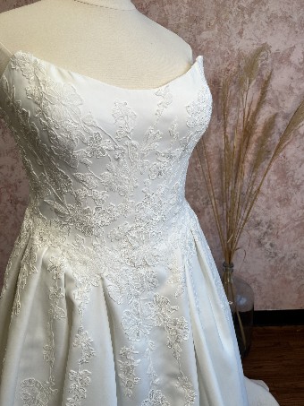 Opal and Lace Style #Marisa #4 Ivory thumbnail