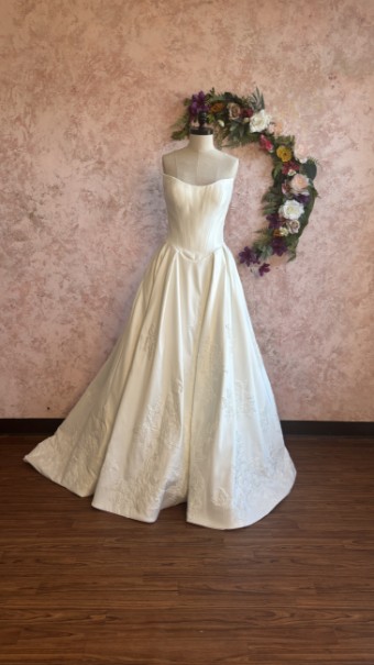 Ethereal bridal Style #Citrina #4 Ivory Stretched Mikado thumbnail