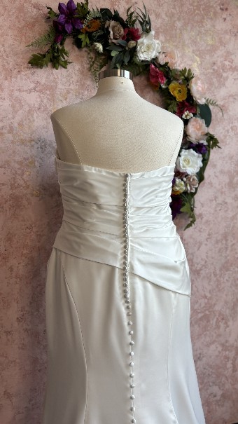 Ethereal bridal Style #Amaranth #7 Ivory thumbnail