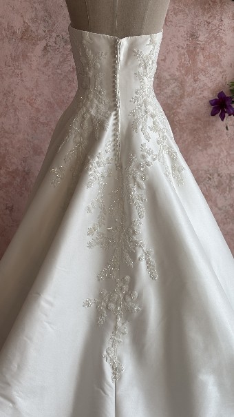 Ethereal bridal Style #Darling #9 Ivory Stretched Mikado thumbnail