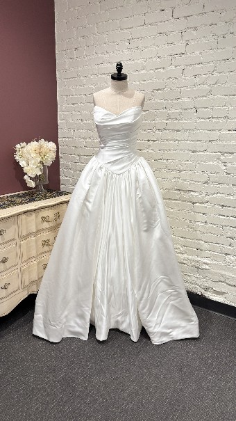 Ethereal bridal Style #Aurelia #4 Ivory Satin thumbnail