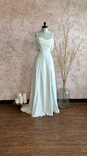 Opal and Lace Style #Minnie #4 Ivory thumbnail
