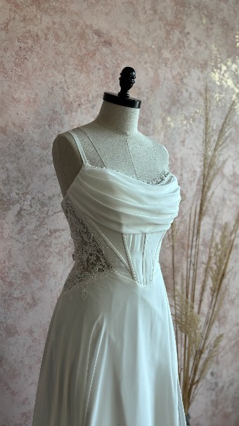 Opal and Lace Style #Minnie #1 Ivory thumbnail